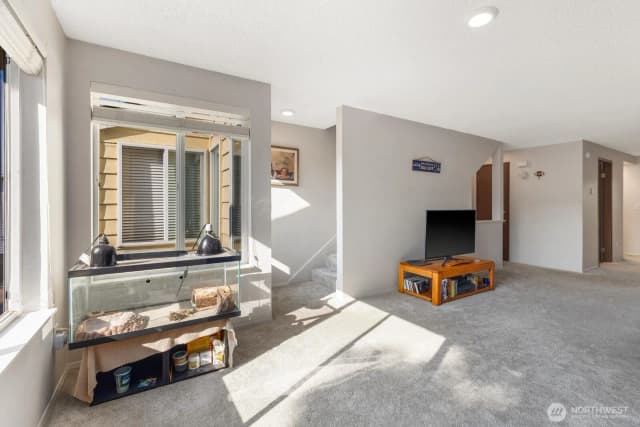 Property photo for 11802 98th Avenue Ne #b6, Kirkland photo 5
