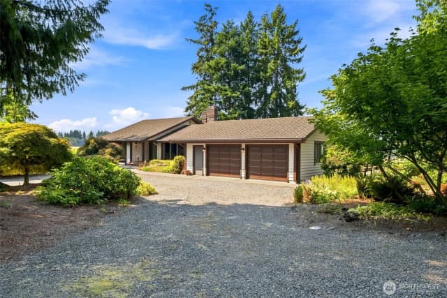 Property photo for 18916 Se 440th Street, Enumclaw photo 2