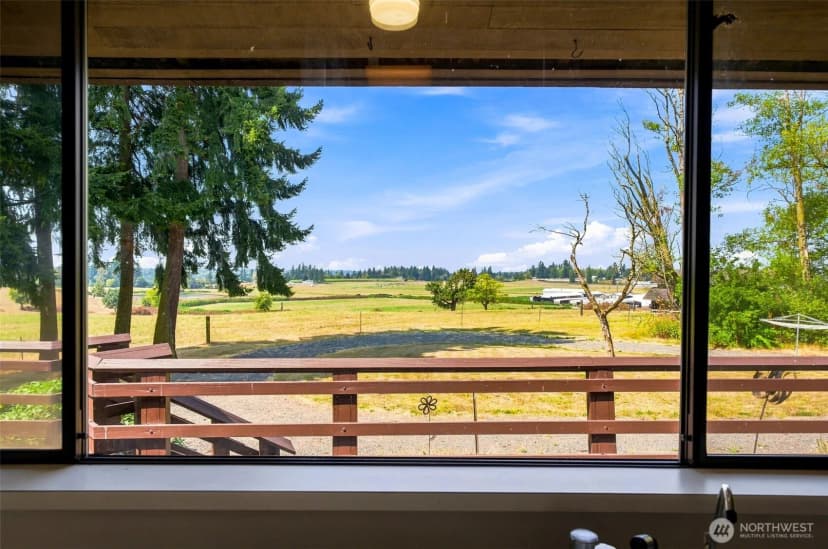 Property photo for 18916 Se 440th Street, Enumclaw photo 11