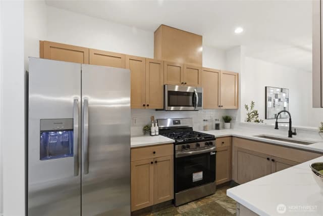 Property photo for 945 232nd Place Ne #945, Sammamish photo 5