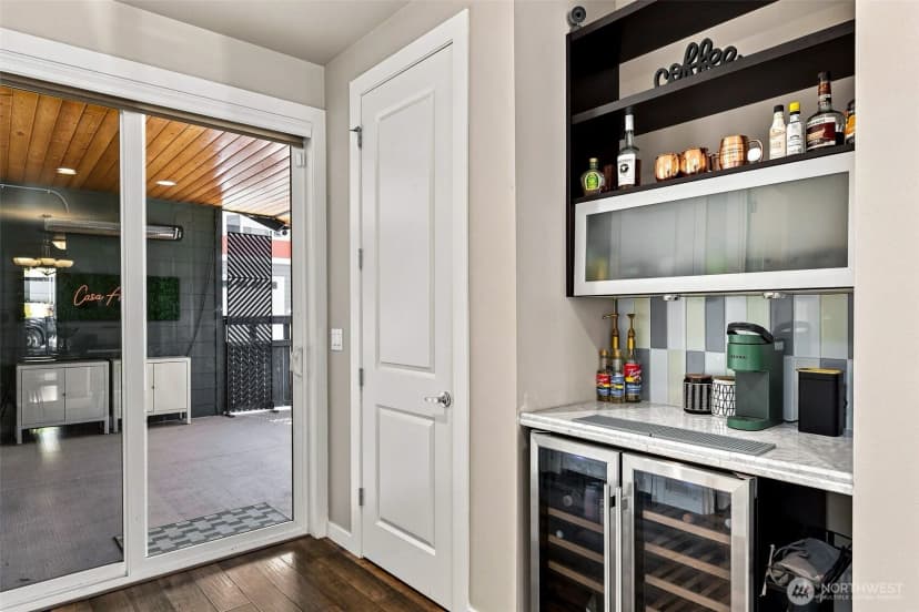 Property photo for 831 Sw 96th Place, Seattle photo 15