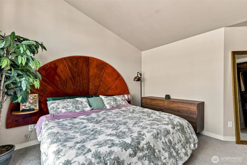 Property photo for 831 Sw 96th Place, Seattle photo 25