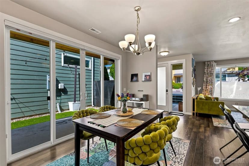 Property photo for 831 Sw 96th Place, Seattle photo 13