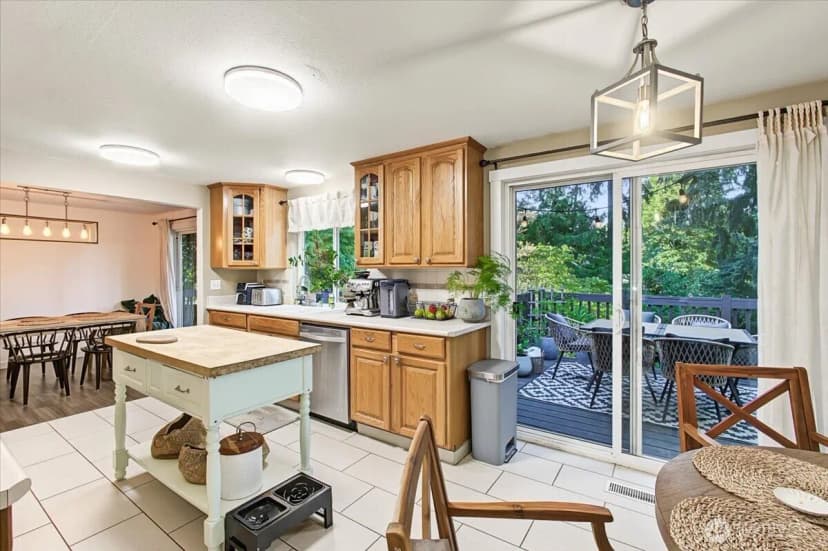 Property photo for 5813 14th St Court Ne, Tacoma photo 11