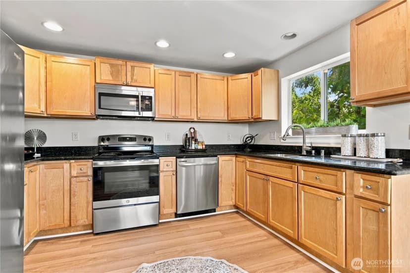 Property photo for 2604 Sw Genesee St, Seattle photo 15