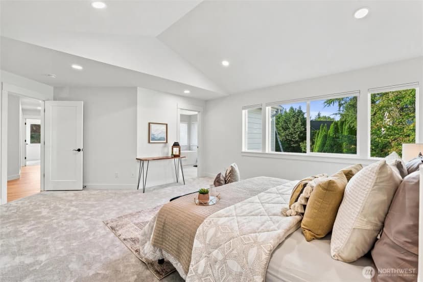 Property photo for 7649 Ne 125th Street, Kirkland photo 16