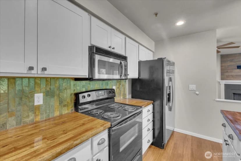 Property photo for 18930 Bothell Everett Highway #a305, Bothell photo 15
