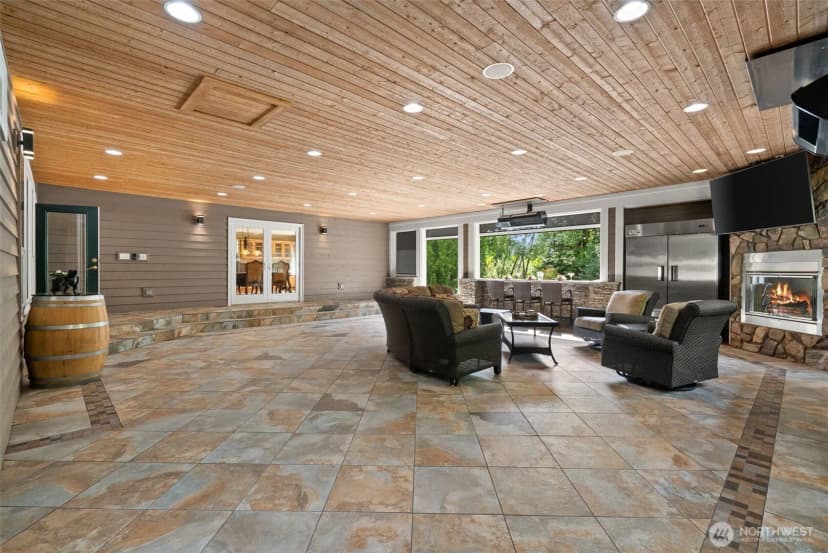 Property photo for 3301 Gravelly Beach Loop Nw, Olympia photo 6