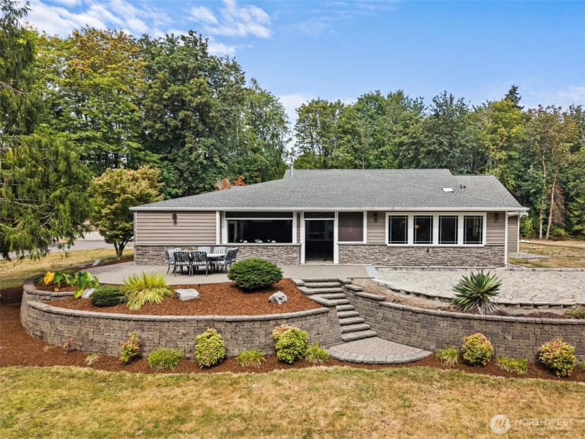 Property photo for 3301 Gravelly Beach Loop Nw, Olympia photo 2