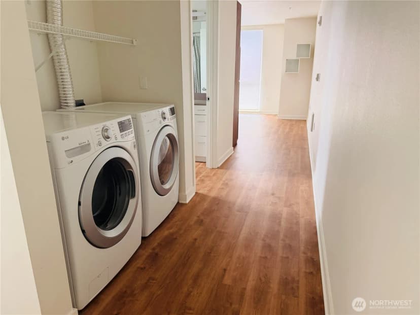 Property photo for 1601 N 45th Street #307, Seattle photo 11