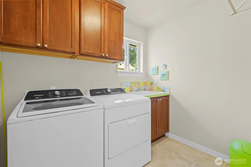 Property photo for 4818 Ne 1st Street, Renton photo 32