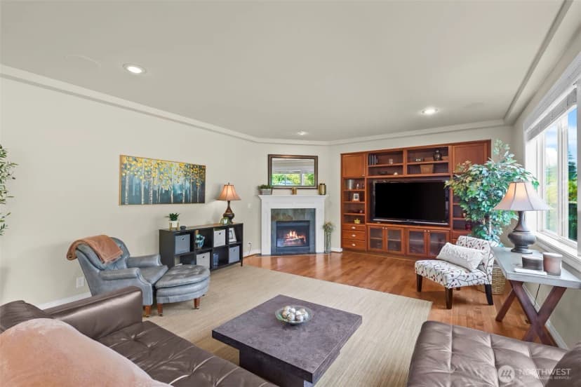 Property photo for 4818 Ne 1st Street, Renton photo 9