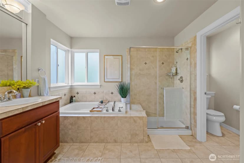 Property photo for 4818 Ne 1st Street, Renton photo 22