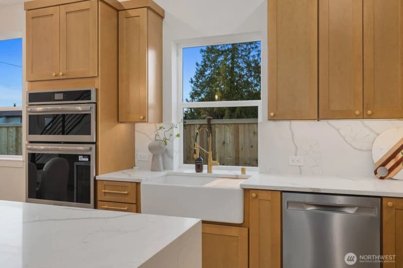 Property photo for 2903 Crystal Springs Road W, University Place photo 19