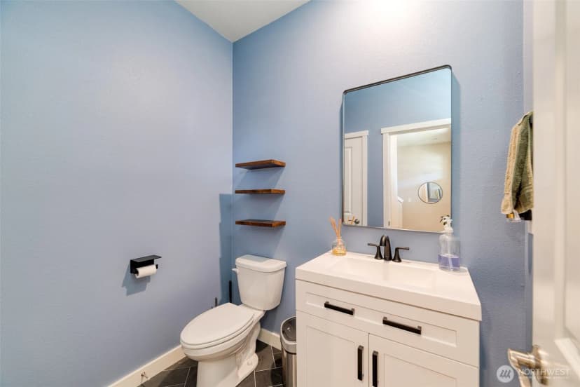 Property photo for 615 Mount Peak Street N, Enumclaw photo 15