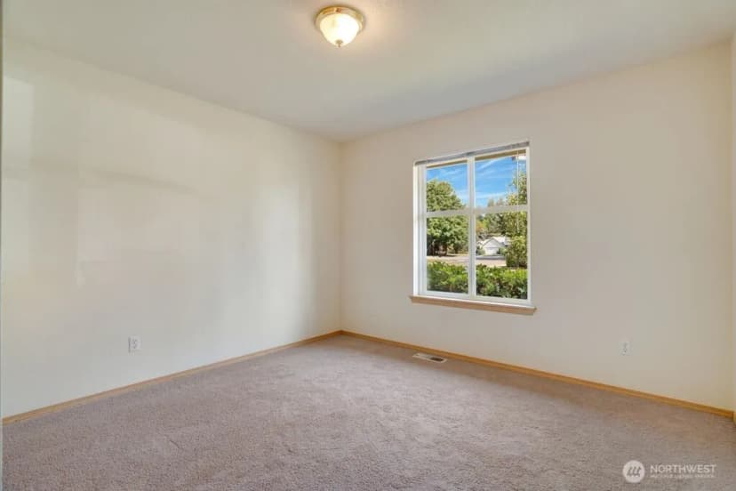 Property photo for 5501 Cricket Lane Se, Lacey photo 16
