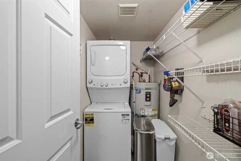 Property photo for 520 2nd Avenue W #201, Seattle photo 14