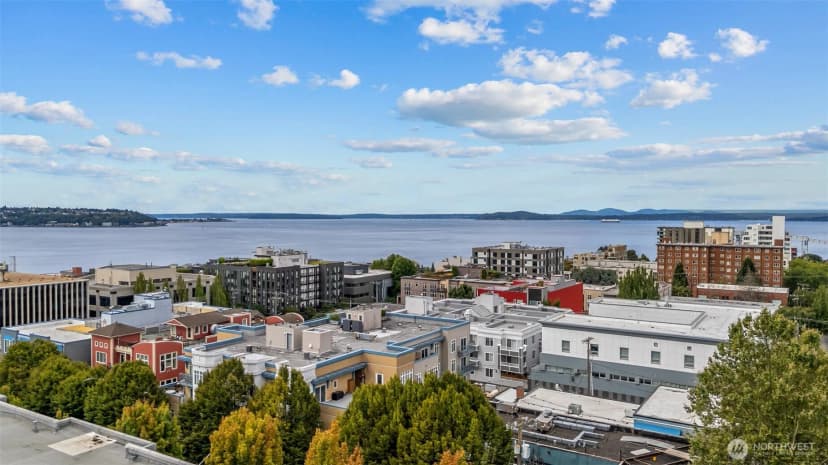 Property photo for 520 2nd Avenue W #201, Seattle photo 18