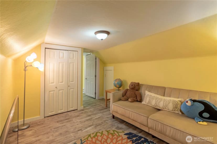 Property photo for 11633 Ne 92nd Street, Kirkland photo 36