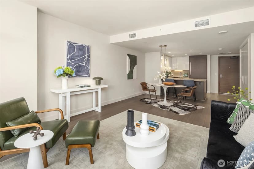 Property photo for 583 Battery Street #508n, Seattle photo 6