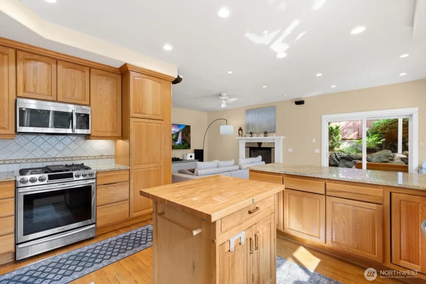 Property photo for 24007 76th Avenue W, Edmonds photo 13
