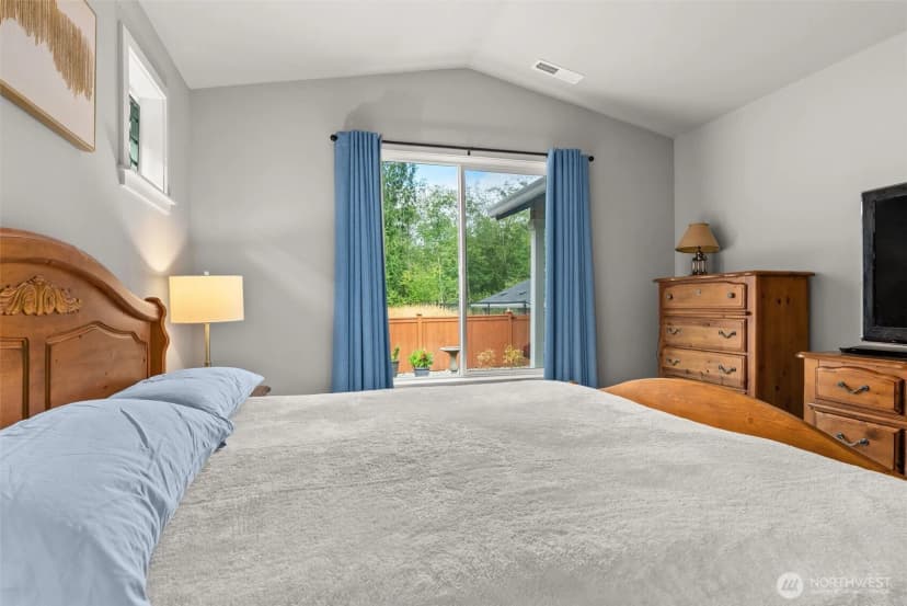 Property photo for 5613 Reef Lane Ne, Olympia photo 18