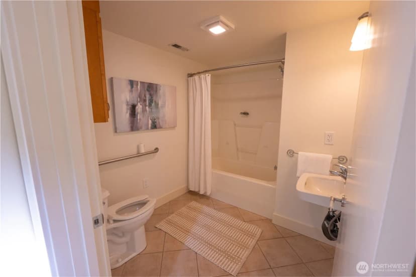 Property photo for 12536 15th Avenue Ne #c1, Seattle photo 13