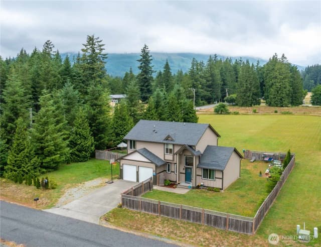 Property photo for 24051 Mangat Lane, Sedro Woolley photo 5