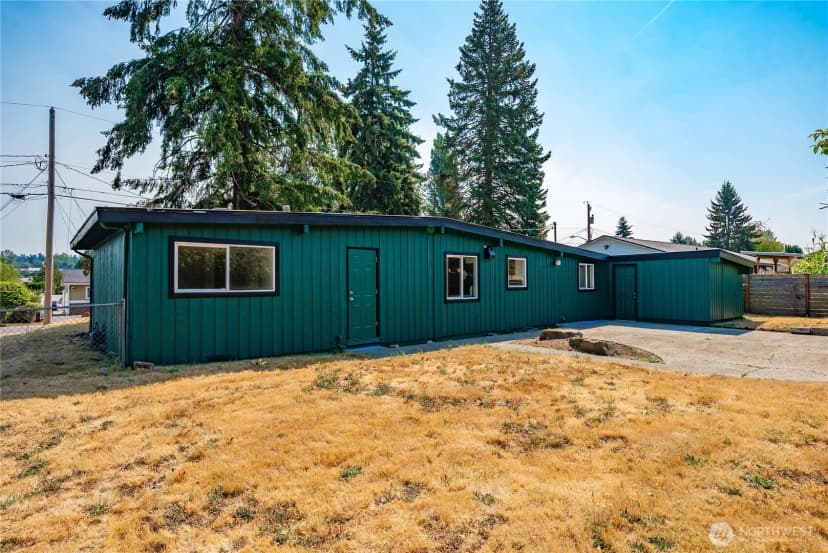 Property photo for 16835 123rd Avenue Se, Renton photo 29