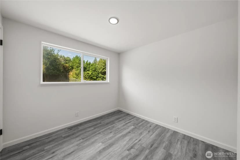 Property photo for 16835 123rd Avenue Se, Renton photo 22
