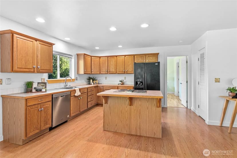 Property photo for 765 Summerset Way, Sedro Woolley photo 11