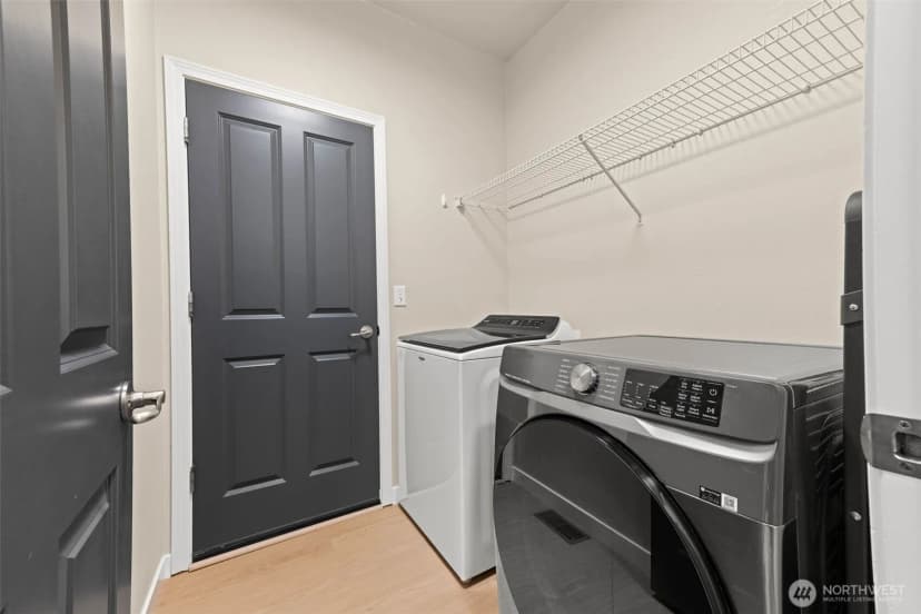Property photo for 3401 Lanyard Drive Ne, Lacey photo 25