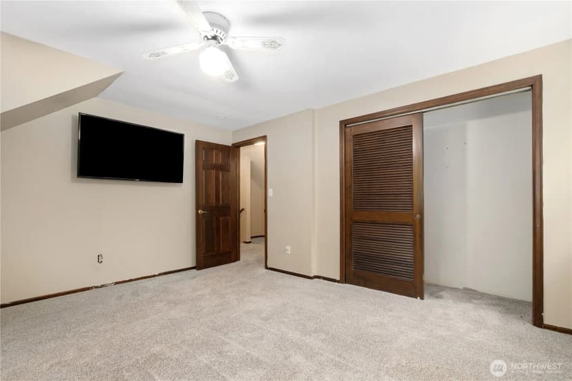 Property photo for 9902 274th Street E, Graham photo 21