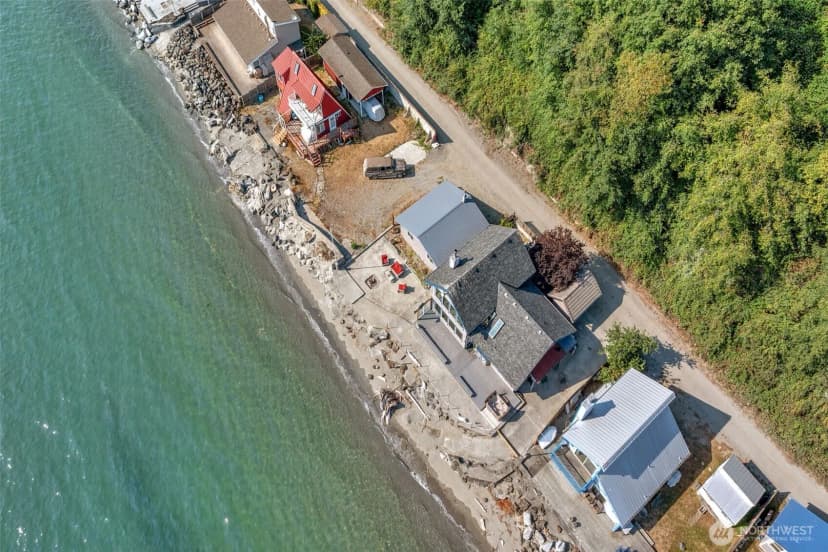Property photo for 14 S Beach Drive #h, Everett photo 24