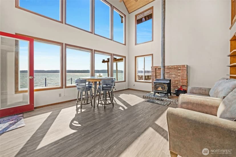 Property photo for 14 S Beach Drive #h, Everett photo 8