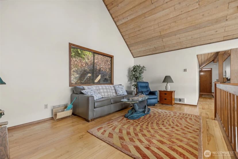 Property photo for 14 S Beach Drive #h, Everett photo 16