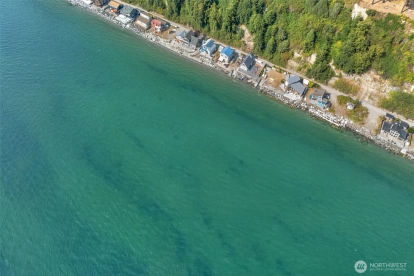 Property photo for 14 S Beach Drive #h, Everett photo 23