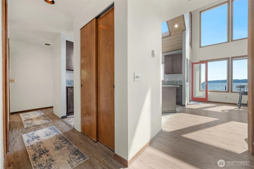 Property photo for 14 S Beach Drive #h, Everett photo 10