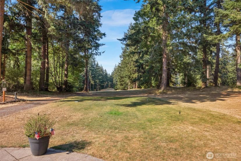 Property photo for 14 S Beach Drive #h, Everett photo 32