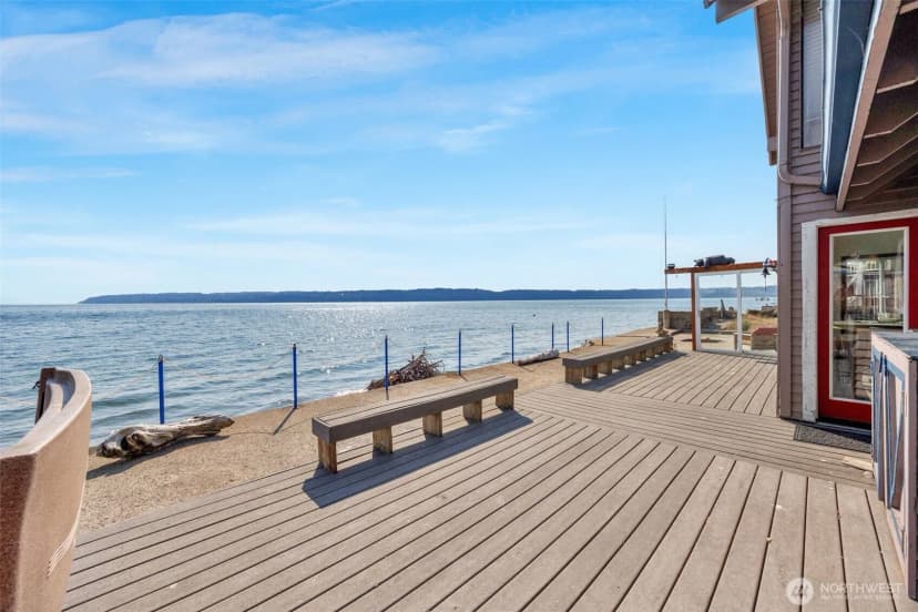 Property photo for 14 S Beach Drive #h, Everett photo 19