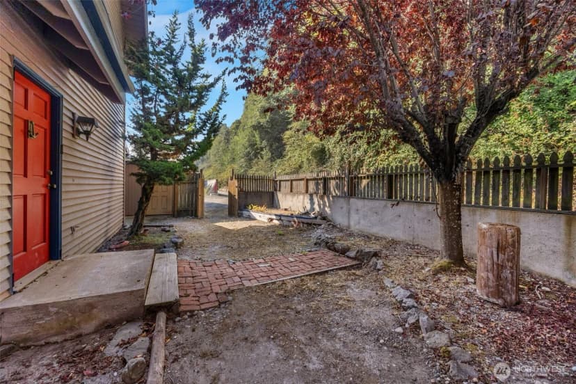 Property photo for 14 S Beach Drive #h, Everett photo 25