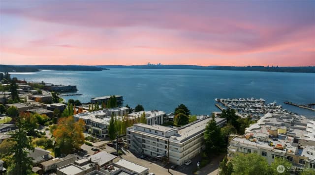Property photo for 201 2nd Street S #201, Kirkland