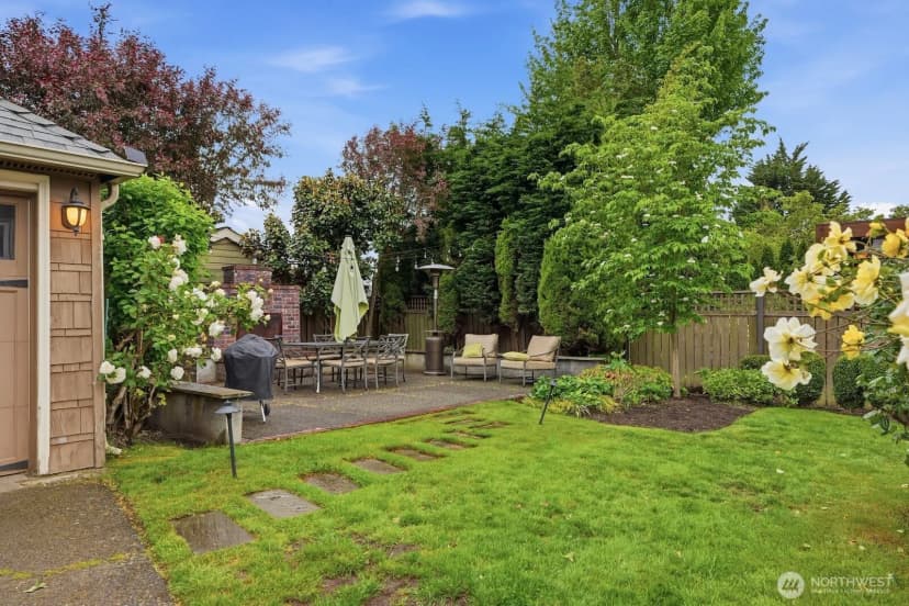 Property photo for 1560 28th Avenue W, Seattle photo 36