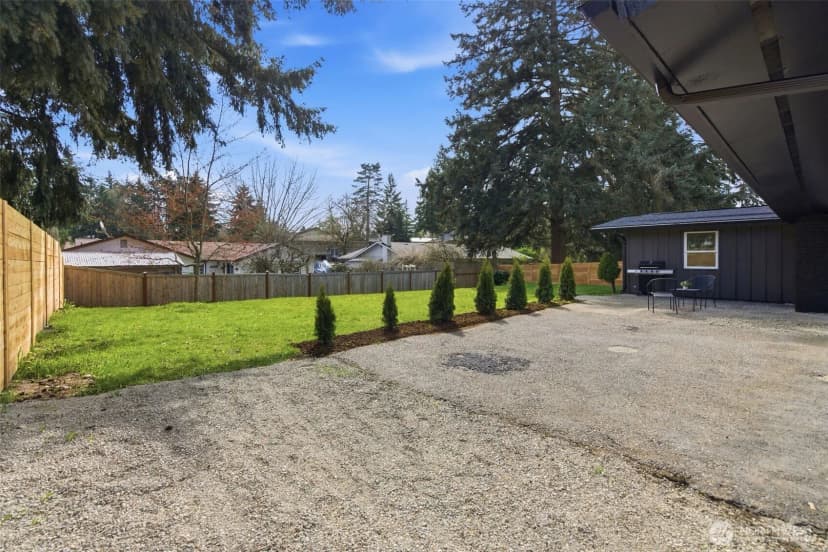 Property photo for 8102 Oakridge Drive Sw, Lakewood photo 35