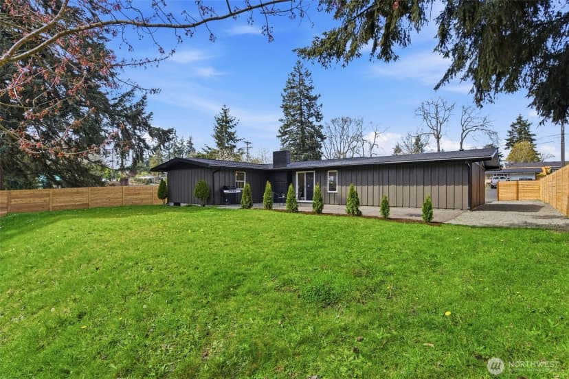 Property photo for 8102 Oakridge Drive Sw, Lakewood photo 31