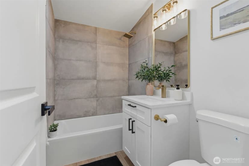 Property photo for 8102 Oakridge Drive Sw, Lakewood photo 22