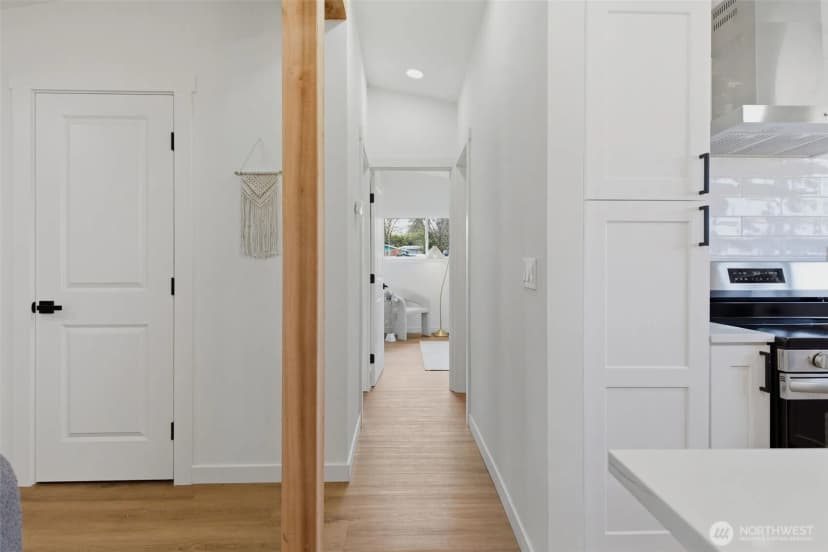 Property photo for 8102 Oakridge Drive Sw, Lakewood photo 19