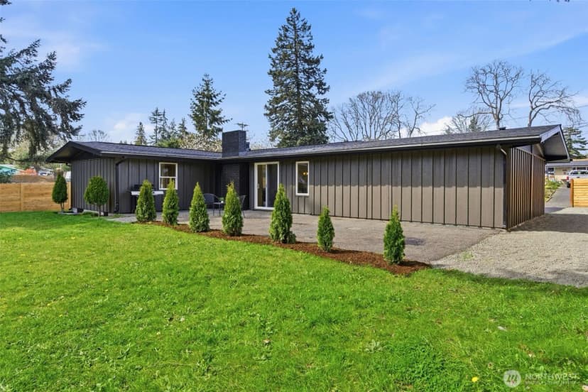Property photo for 8102 Oakridge Drive Sw, Lakewood photo 30