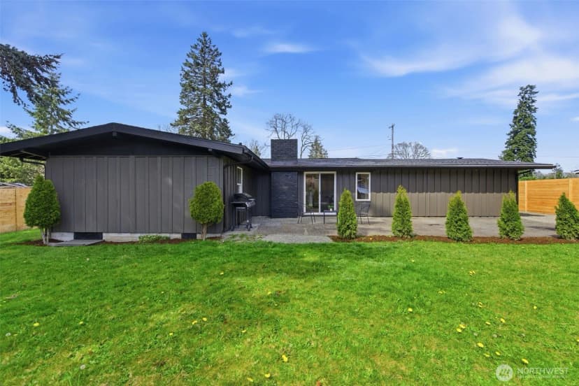 Property photo for 8102 Oakridge Drive Sw, Lakewood photo 32