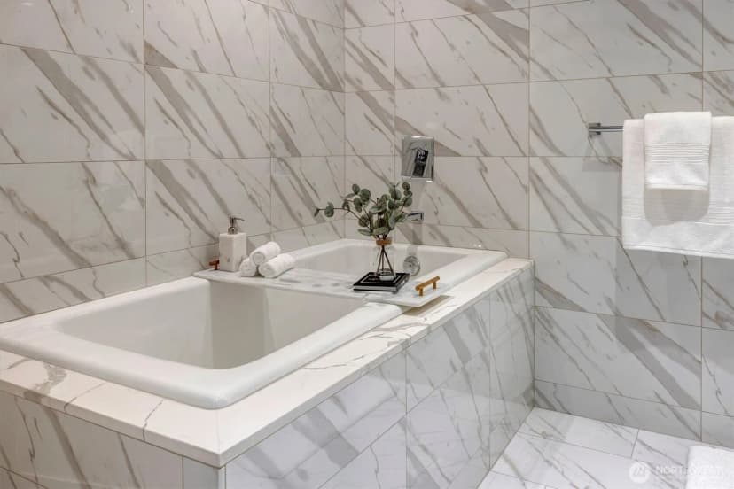 Property photo for 500 106th Avenue Ne #1801, Bellevue photo 22